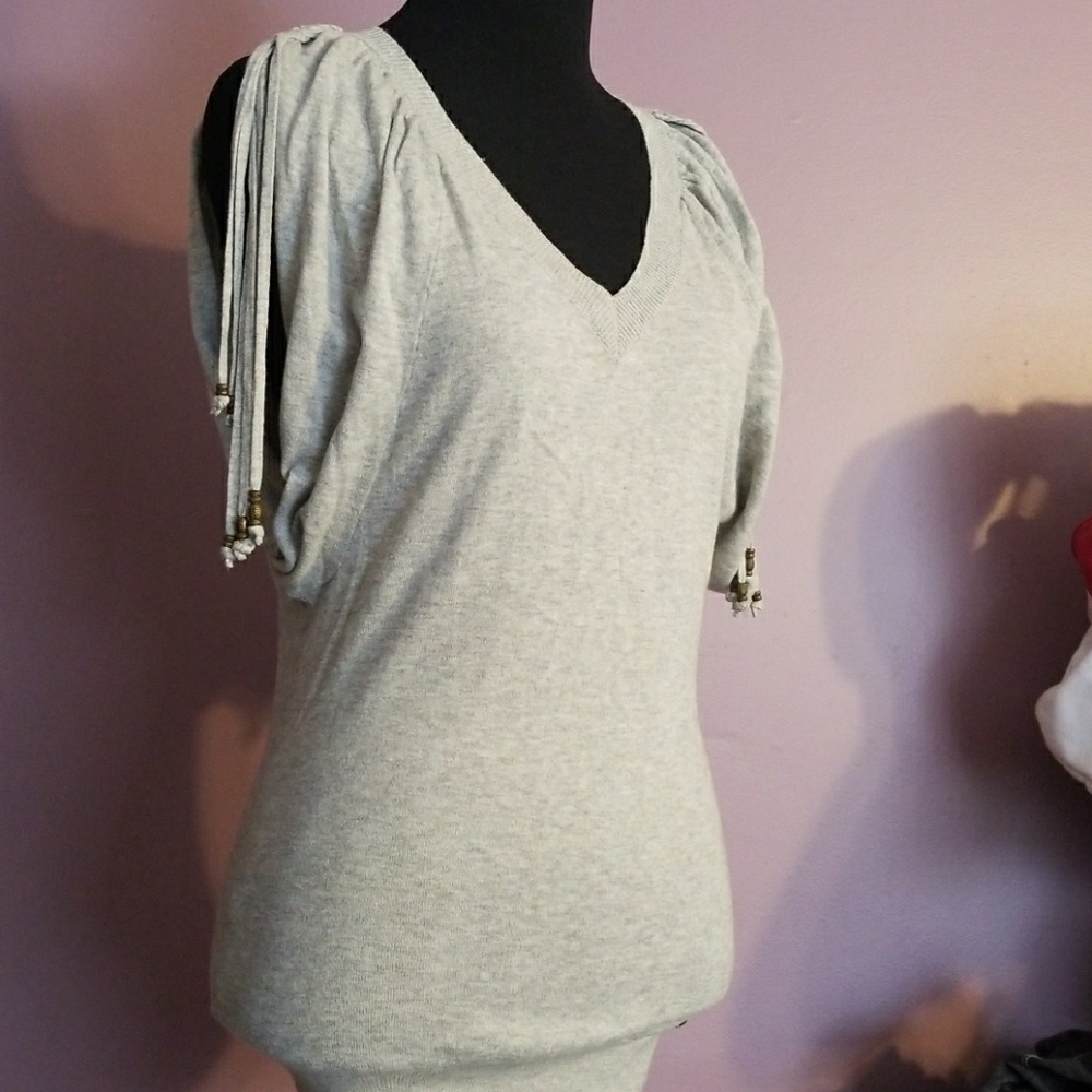 Guess top size small